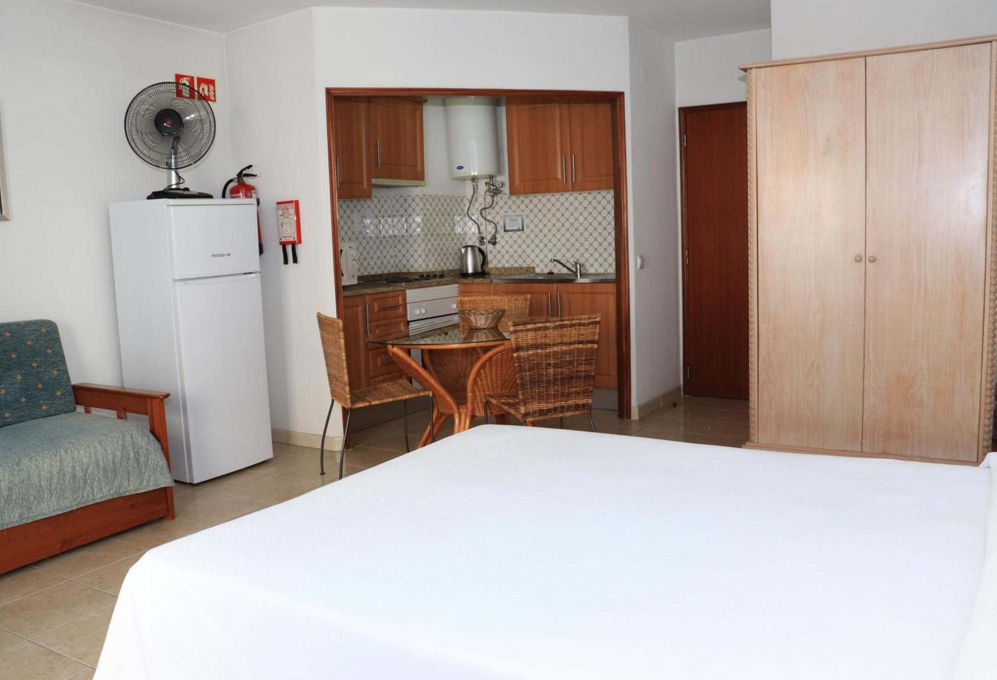 Paula Bela By Garvetur Apartment Quarteira Exterior photo